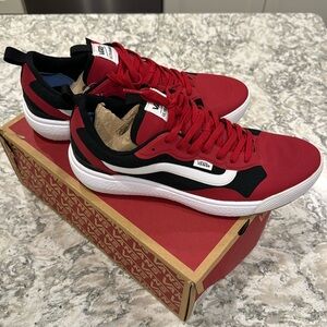 Men’s Vans Ultrarange Exo - NWT